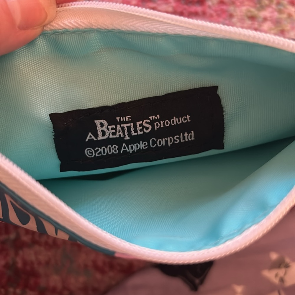 Beatles Pouch - Picture 5 of 7